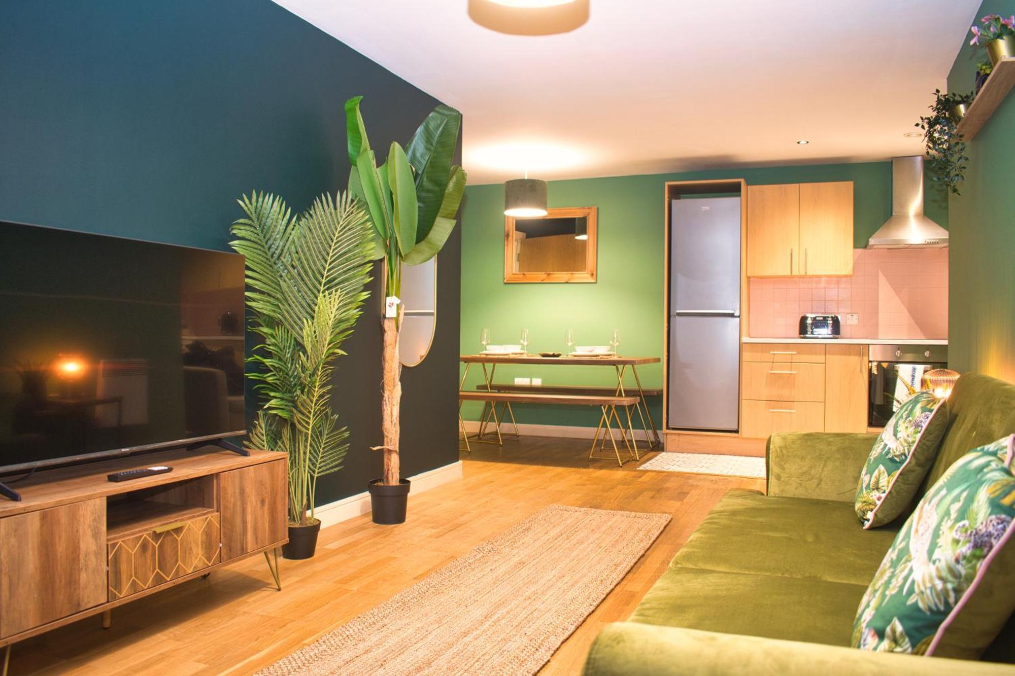 Spacious City Centre Apt - Free Parking - Ao Arena แมนเชสเตอร์ ภายนอก รูปภาพ