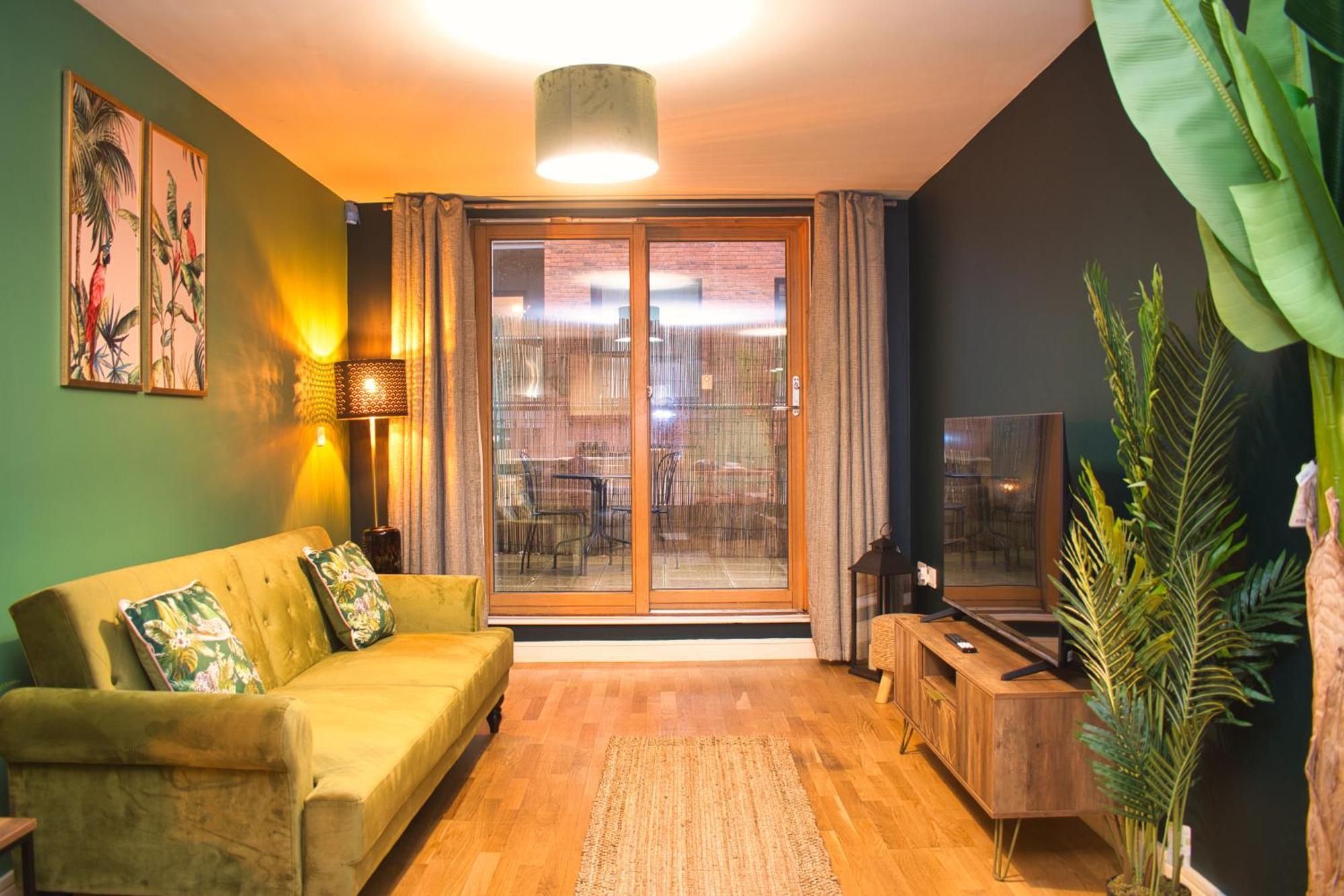Spacious City Centre Apt - Free Parking - Ao Arena แมนเชสเตอร์ ภายนอก รูปภาพ